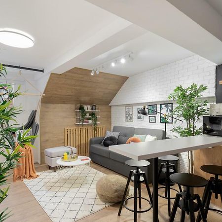 Historical Center 2 By Urbanesq Apartment บูคาเรสต์ ภายนอก รูปภาพ
